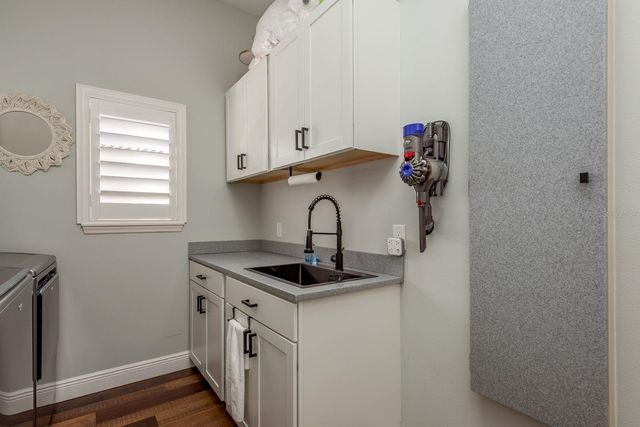 1499 E LAKE WOODLANDS PARKWAY, Oldsmar, FL 34677