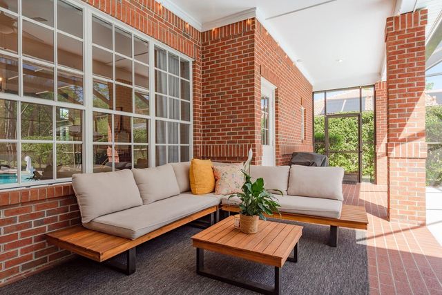 1499 E LAKE WOODLANDS PARKWAY, Oldsmar, FL 34677