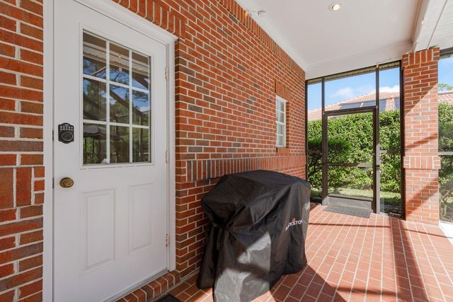 1499 E LAKE WOODLANDS PARKWAY, Oldsmar, FL 34677