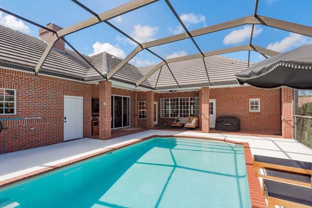 1499 E LAKE WOODLANDS PARKWAY, Oldsmar, FL 34677