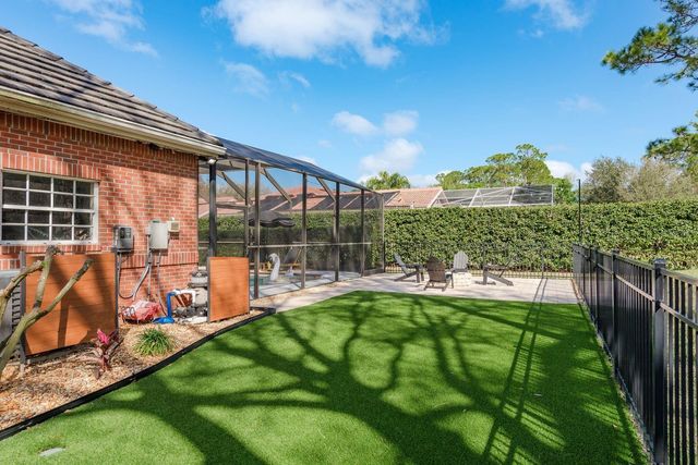 1499 E LAKE WOODLANDS PARKWAY, Oldsmar, FL 34677