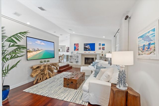 830 NE Boca Bay Colony Drive, Boca Raton, FL 33487