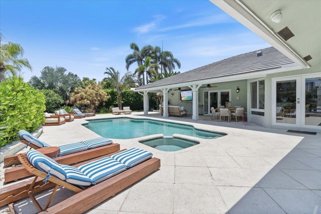 830 NE Boca Bay Colony Drive, Boca Raton, FL 33487