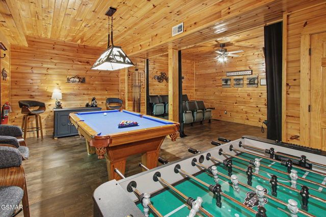 1943 Elk Springs Way, Gatlinburg, TN 37738