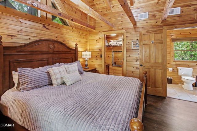 1943 Elk Springs Way, Gatlinburg, TN 37738