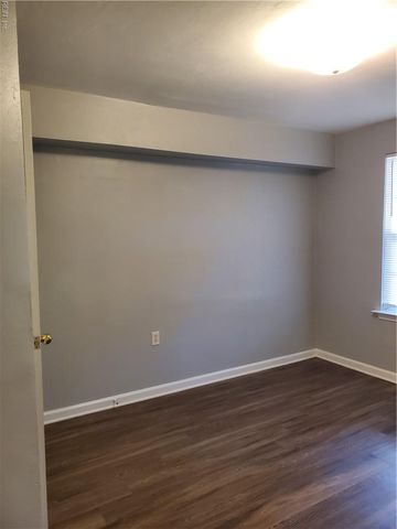 1232 Norview Ave Apt R, Norfolk, VA 23513