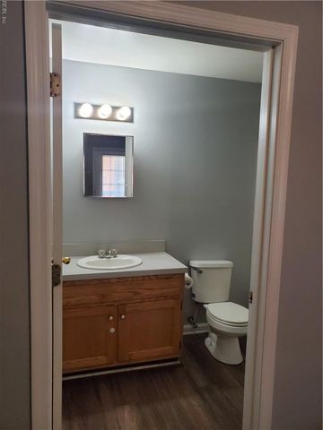 1232 Norview Ave Apt R, Norfolk, VA 23513