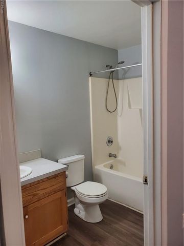 1232 Norview Ave Apt R, Norfolk, VA 23513