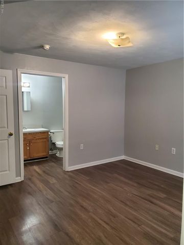 1232 Norview Ave Apt R, Norfolk, VA 23513