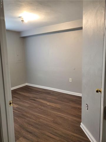 1232 Norview Ave Apt R, Norfolk, VA 23513