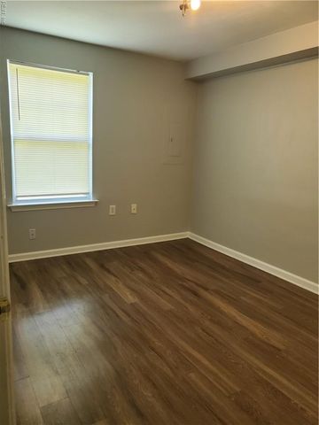 1232 Norview Ave Apt R, Norfolk, VA 23513