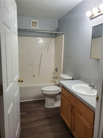 1232 Norview Ave Apt R, Norfolk, VA 23513