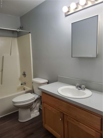 1232 Norview Ave Apt R, Norfolk, VA 23513