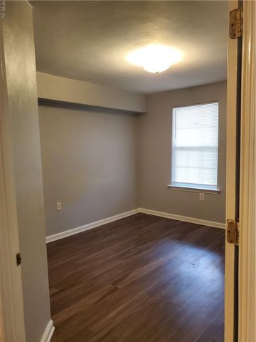 1232 Norview Ave Apt R, Norfolk, VA 23513