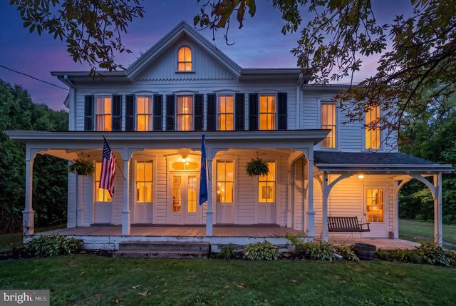 208 N MAIN ST, Douglassville, PA 19518