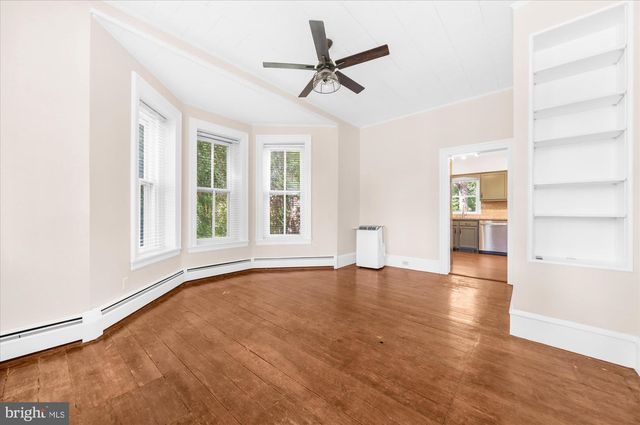 208 N MAIN ST, Douglassville, PA 19518