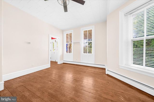 208 N MAIN ST, Douglassville, PA 19518