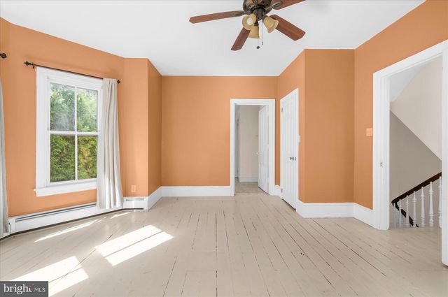 208 N MAIN ST, Douglassville, PA 19518