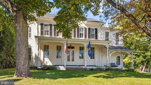 208 N MAIN ST, Douglassville, PA 19518