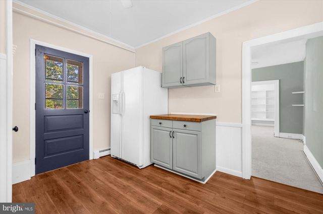 208 N MAIN ST, Douglassville, PA 19518