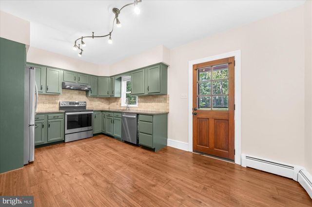 208 N MAIN ST, Douglassville, PA 19518