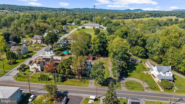 208 N MAIN ST, Douglassville, PA 19518