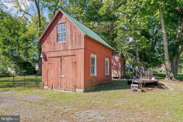 208 N MAIN ST, Douglassville, PA 19518