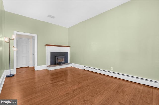 208 N MAIN ST, Douglassville, PA 19518