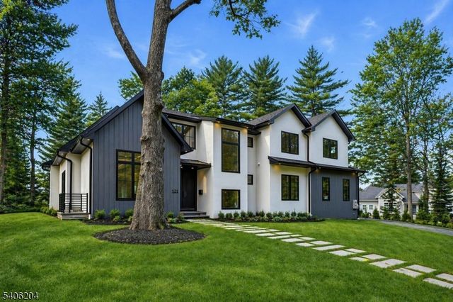 121 Engle St, Cresskill Boro, NJ 07626