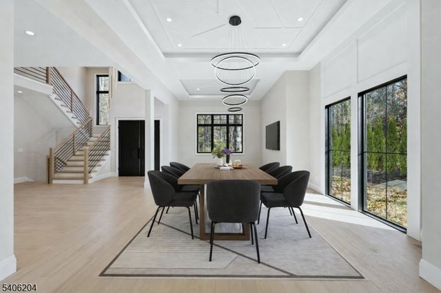 121 Engle St, Cresskill Boro, NJ 07626