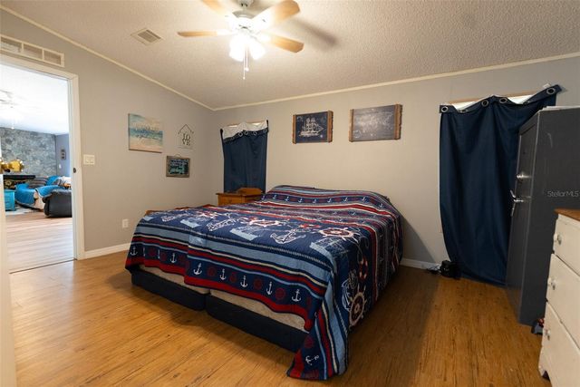 24525 NE 189TH STREET, Fort Mc Coy, FL 32134