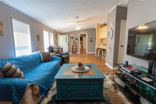 24525 NE 189TH STREET, Fort Mc Coy, FL 32134