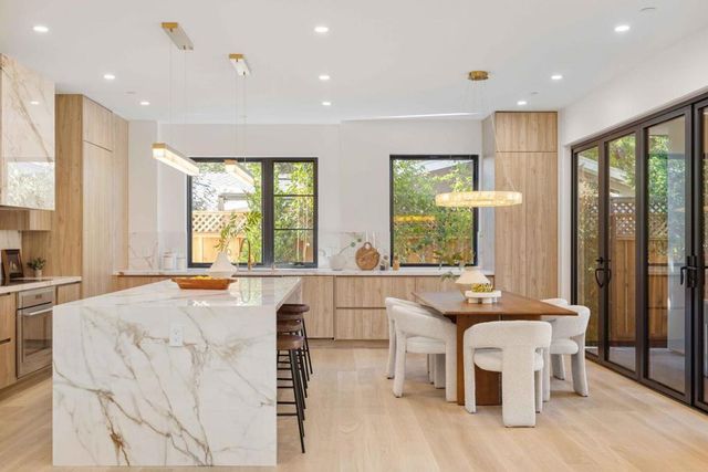 3569 Laguna Avenue, Palo Alto, CA 94306