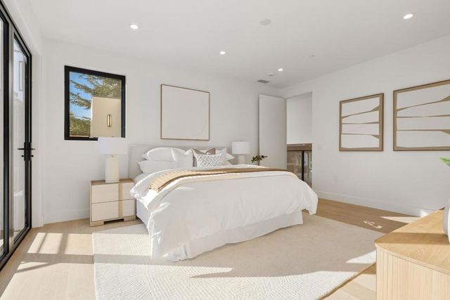 3569 Laguna Avenue, Palo Alto, CA 94306