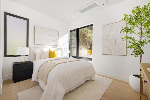 3569 Laguna Avenue, Palo Alto, CA 94306