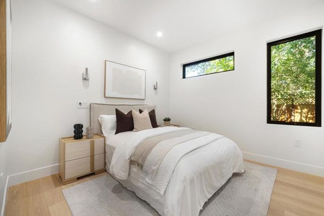 3569 Laguna Avenue, Palo Alto, CA 94306