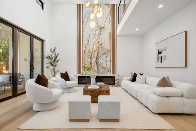 3569 Laguna Avenue, Palo Alto, CA 94306