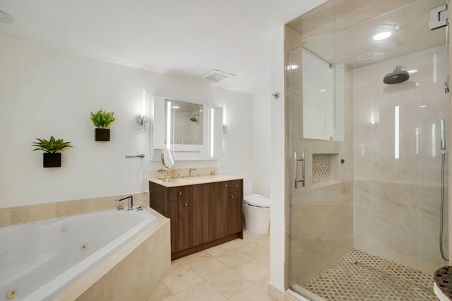 1111 E Las Olas Boulevard 410, Fort Lauderdale, FL 33301