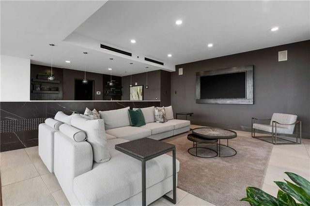 855 Peachtree NE Street 1207, Atlanta, GA 30308