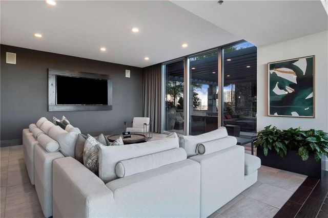 855 Peachtree NE Street 1207, Atlanta, GA 30308