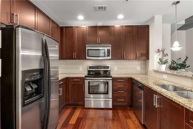 855 Peachtree NE Street 1207, Atlanta, GA 30308