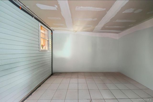 68 S Village Drive, Bellport, NY 11713