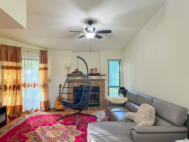 4702 El Cid Ct, Rocklin, CA 95677