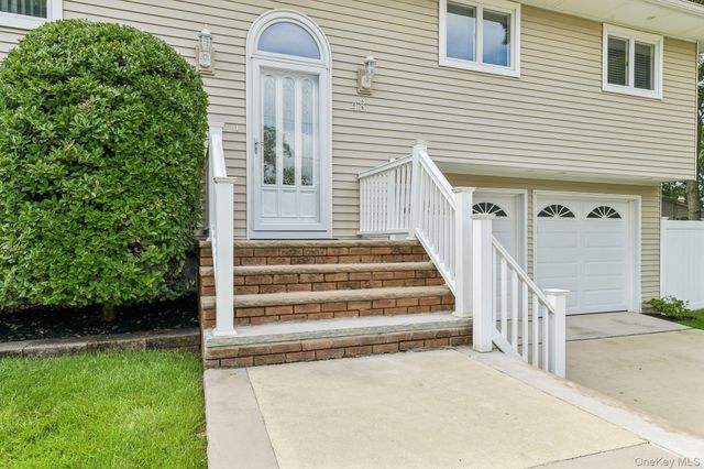 48 Junard Boulevard, Port Jefferson Station, NY 11776