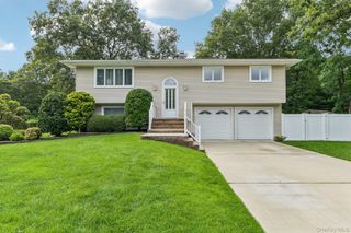 48 Junard Boulevard, Port Jefferson Station, NY 11776