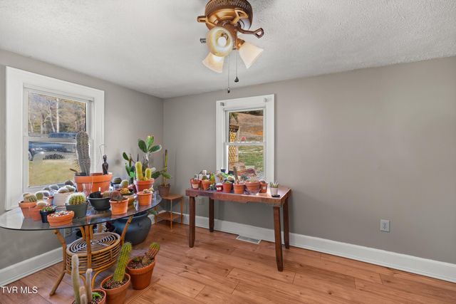 634 New Salem Road, Rogersville, TN 37857