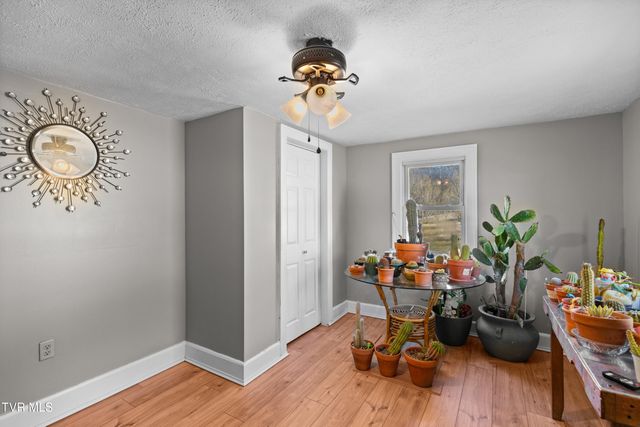 634 New Salem Road, Rogersville, TN 37857