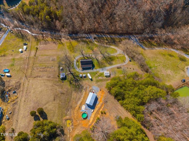 634 New Salem Road, Rogersville, TN 37857