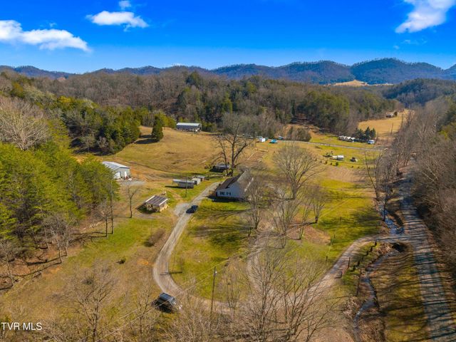 634 New Salem Road, Rogersville, TN 37857