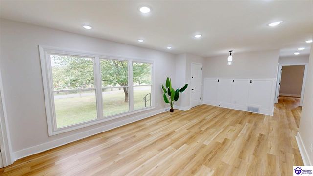 301 Edgewood Avenue, Elizabethtown, KY 42701